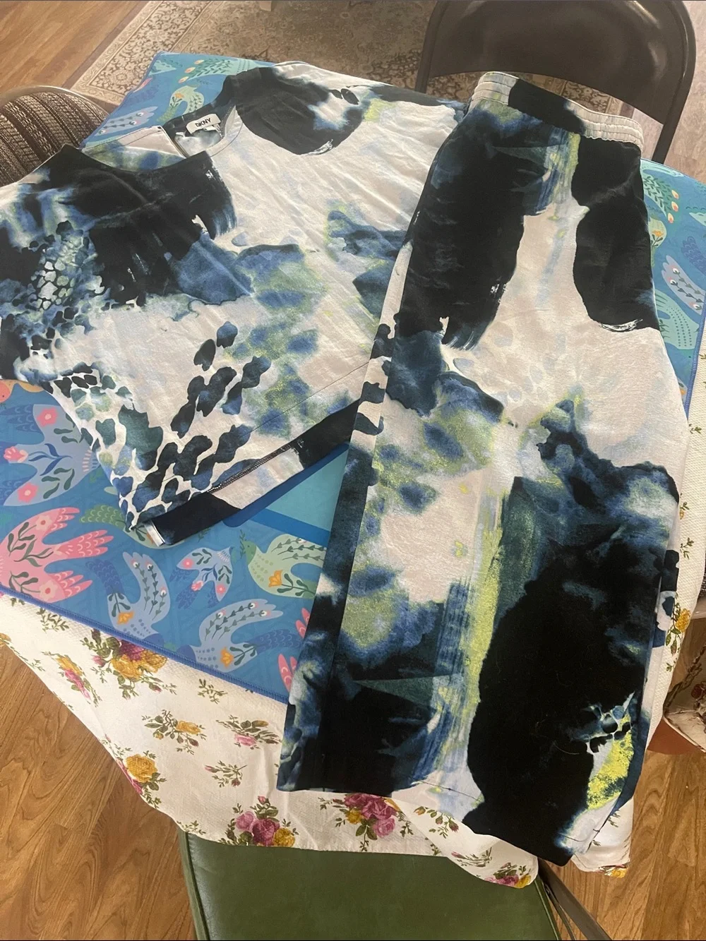 DKNY 2 Piece Set Blue & Black Watercolor Print Top and Matching wide leg